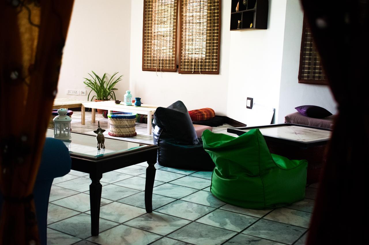 Roots Hostel Nuova Delhi Esterno foto